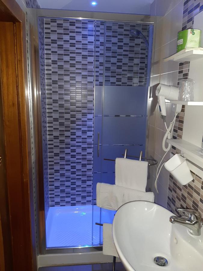 Hotel Victoria Флоренция Екстериор снимка