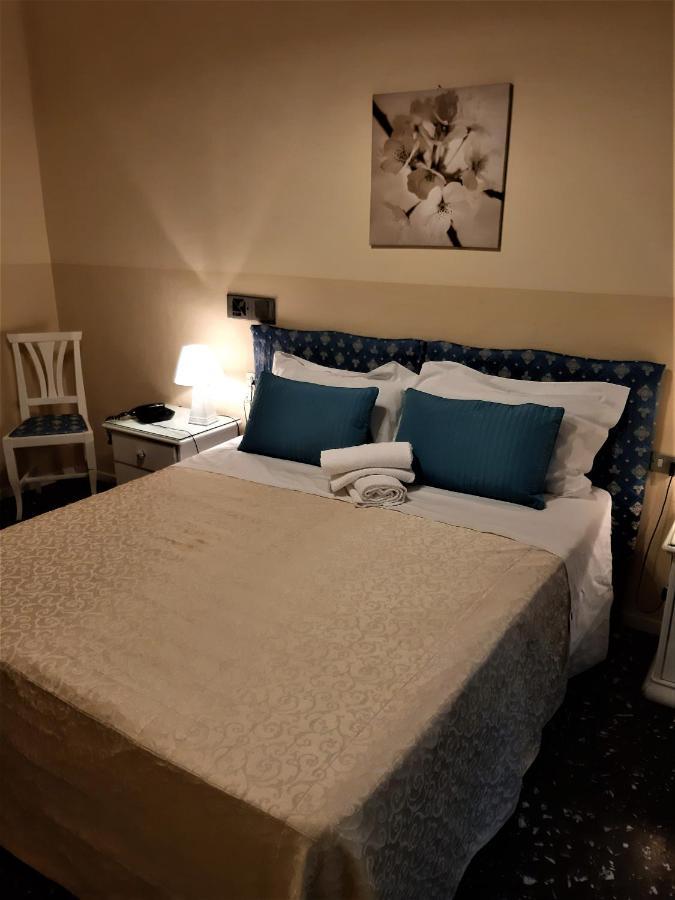 Hotel Victoria Флоренция Екстериор снимка