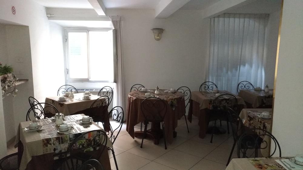 Hotel Victoria Флоренция Екстериор снимка